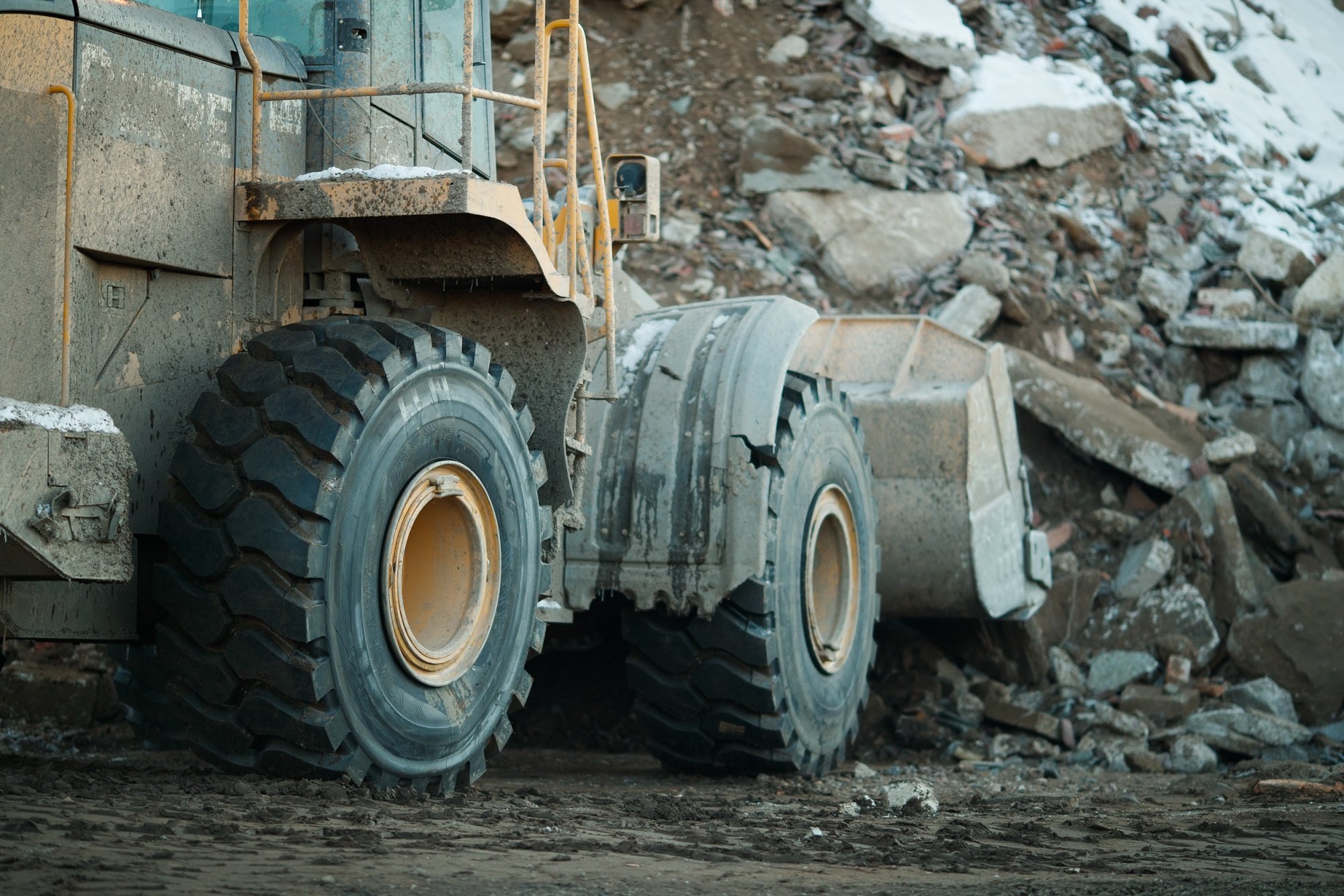 How to Improve the Life of Wheel Loader Tires